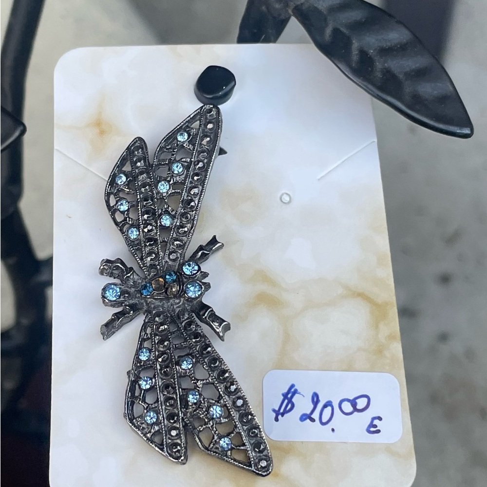 Brooch